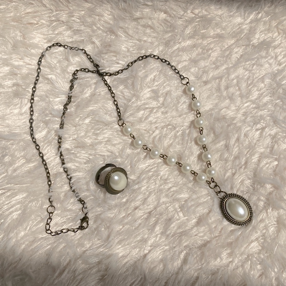 Vintage necklace & ring set